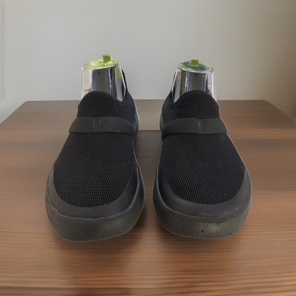 OOFOS OOmg eeZee Low Women's Size 10 Black Casual Walking Slip On Recovery Shoes